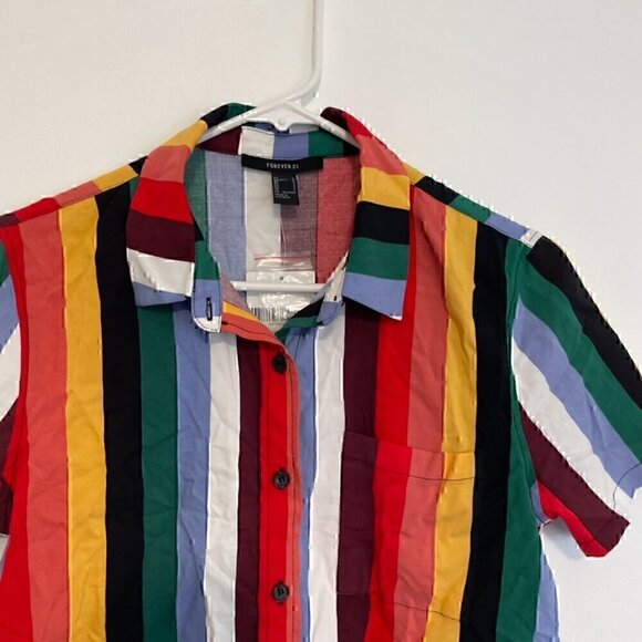 NEW NWT FOREVER 21 Rainbow Striped Short Sleeve Cropped Button Down Crop Top S - Picture 3 of 12